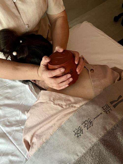 武汉桑拿效果好不好？实测半年，去湿气真比按摩仪管用